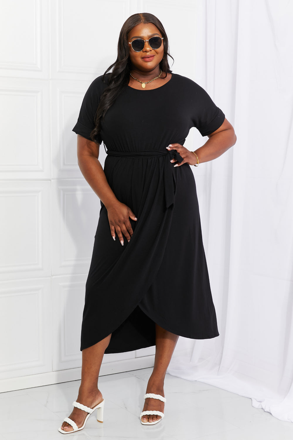 Black Round Neck Short Sleeve Belted Tulip Hem Midi Dress