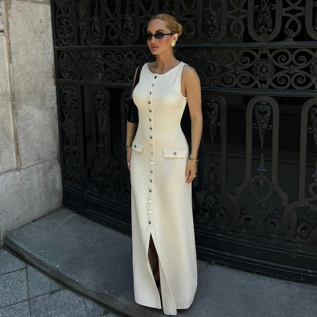 Scoop Neck Sleeveless Button Front Ribbed Knit Maxi Dress