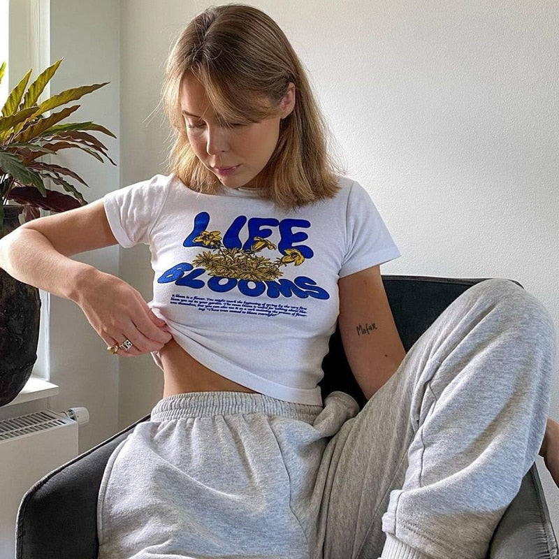 Life Blooms Stylish White Tee M Top