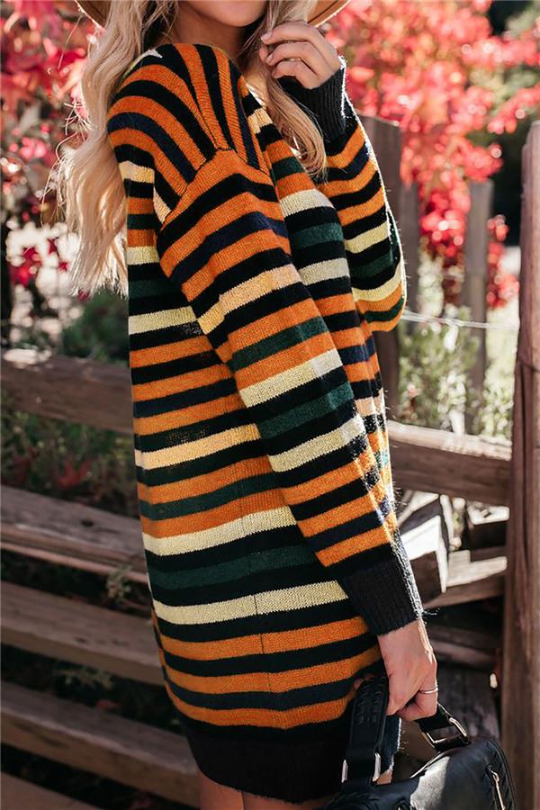 Vanesa Modern And Comfortable Dress with Relaxed Fit and Streetwear Style