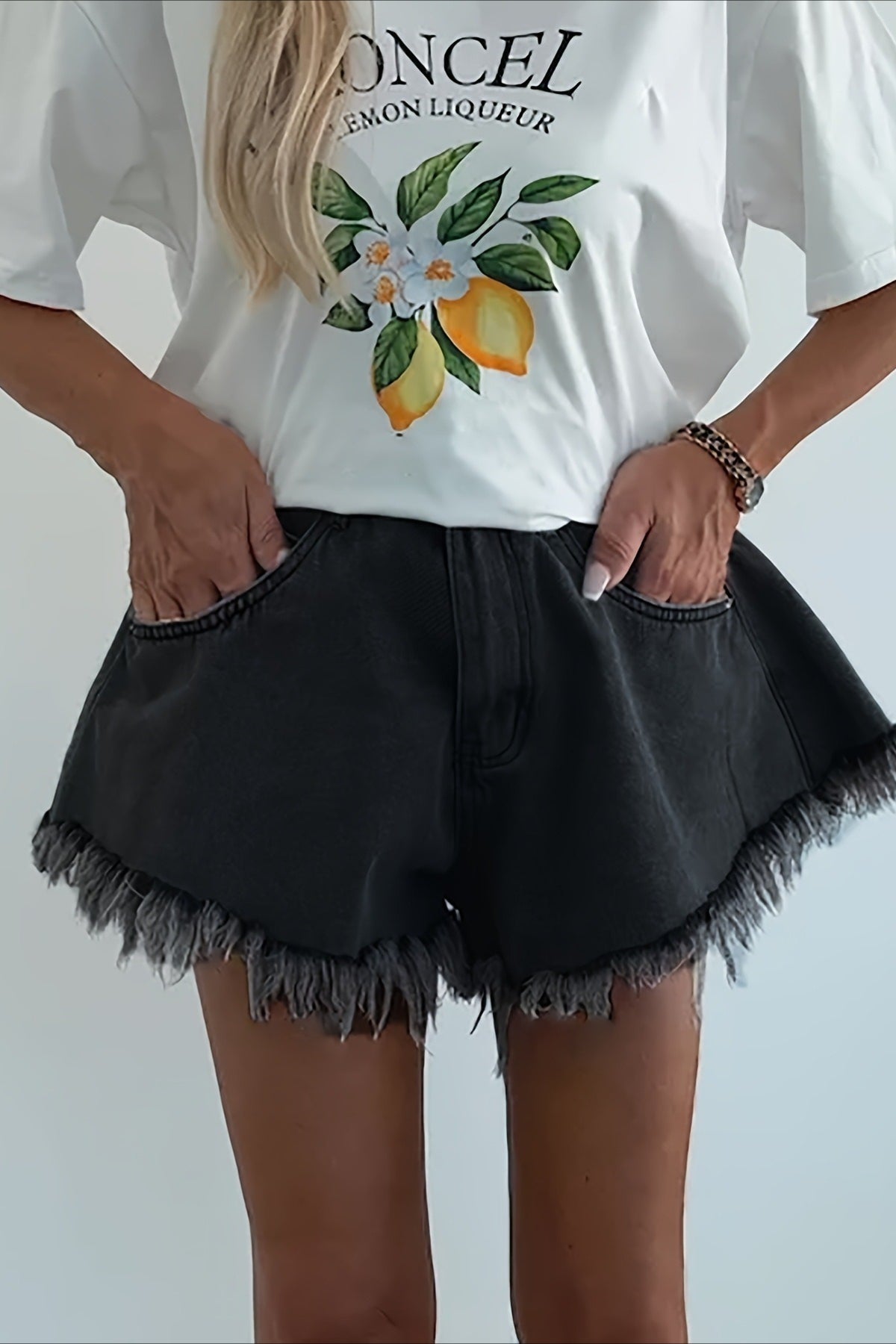 Frayed Hem Wide Leg Denim Shorts
