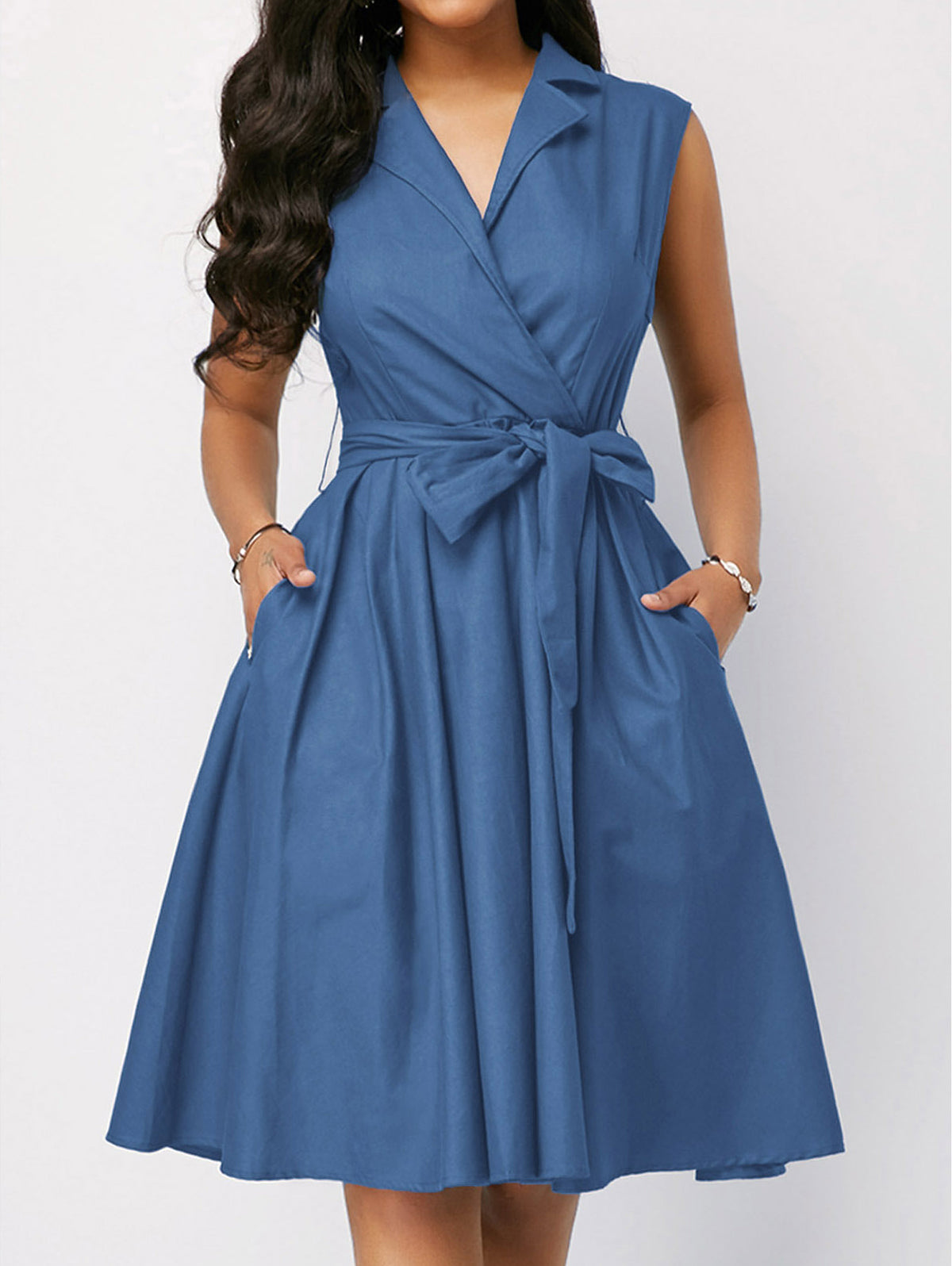 Beautifully Crafted Dress in a Classic Style