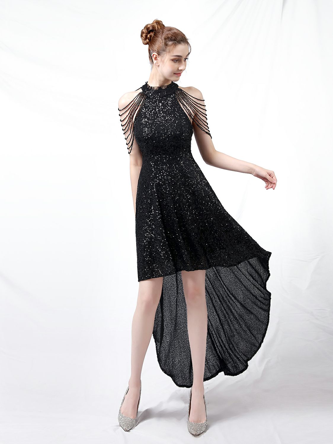 Slim and slim mid length evening dress