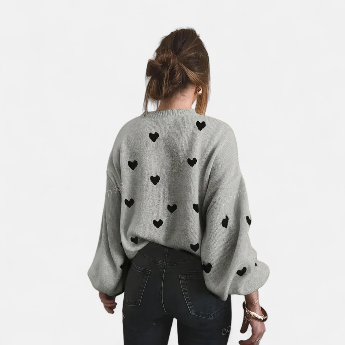 Round Neck Heart Motif Knit Long Sleeve Sweater