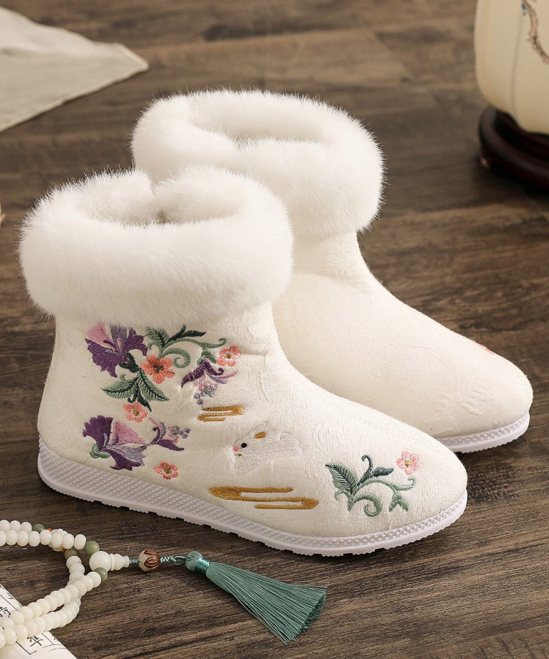 Graceful Orthopedic Boots for Modern Look