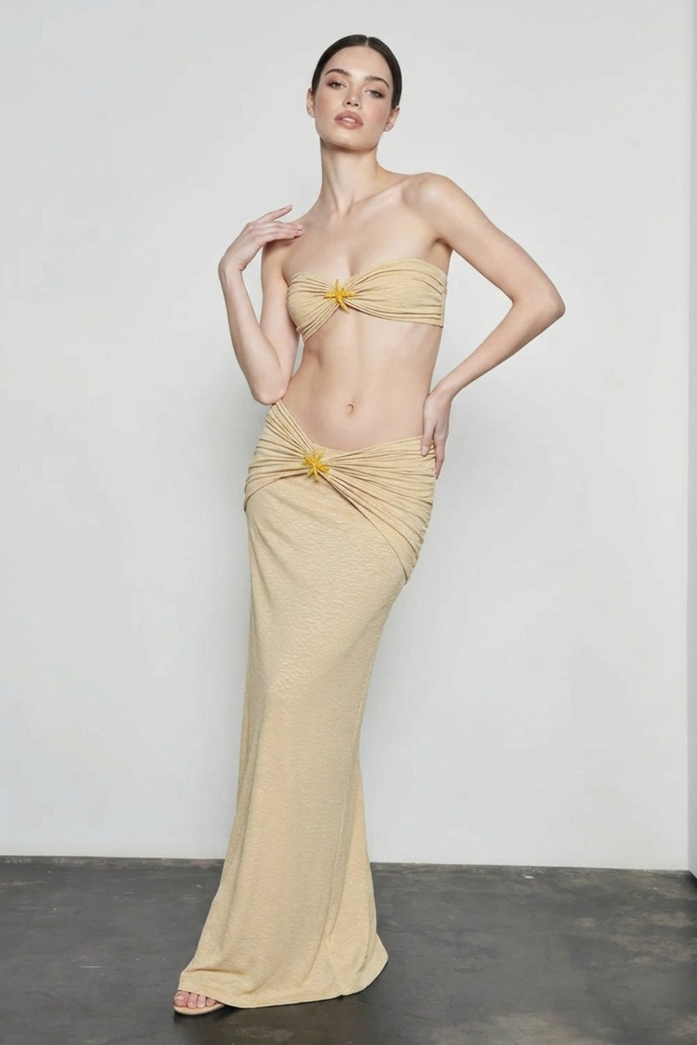 Strapless tie back side slit skirt vacation set