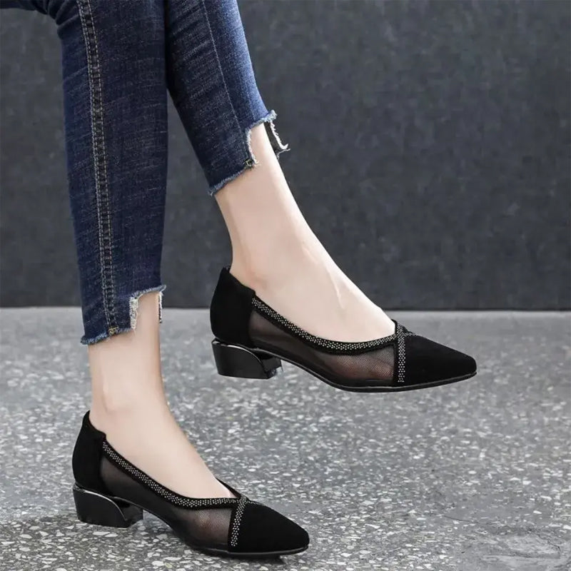 New Fashion Soft Sole Shoes with Breathable Mesh Upper