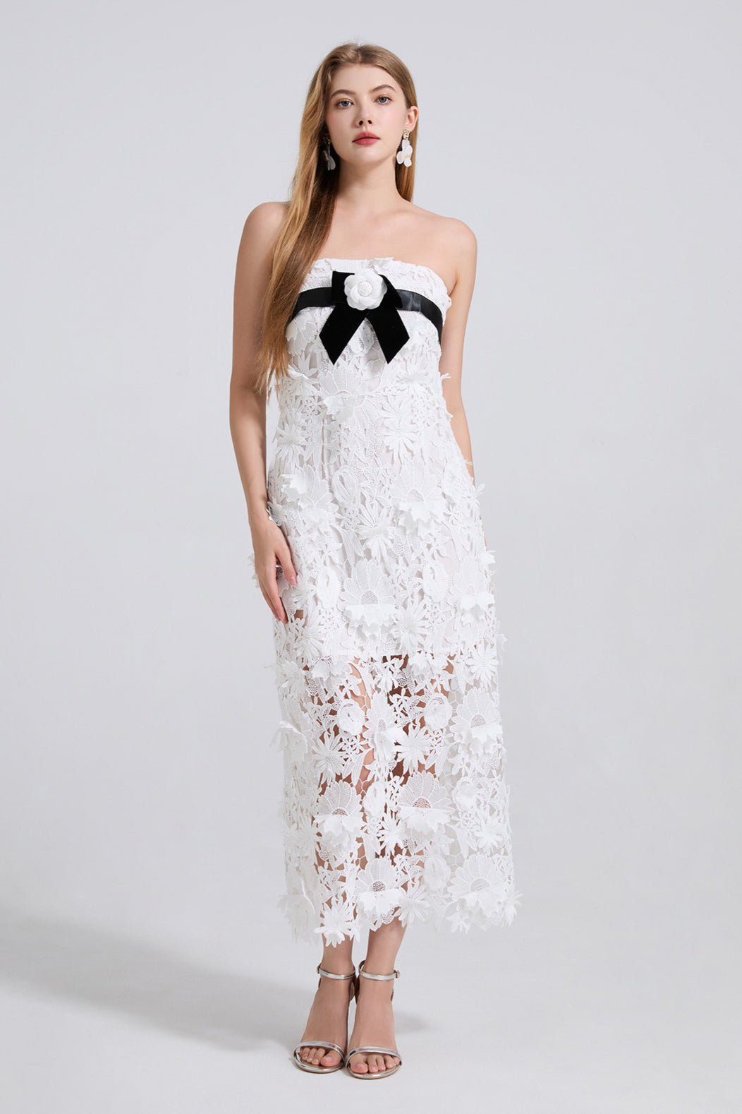 Heavy Lace 3D Embroidery Strapless Camellia Prom Dress