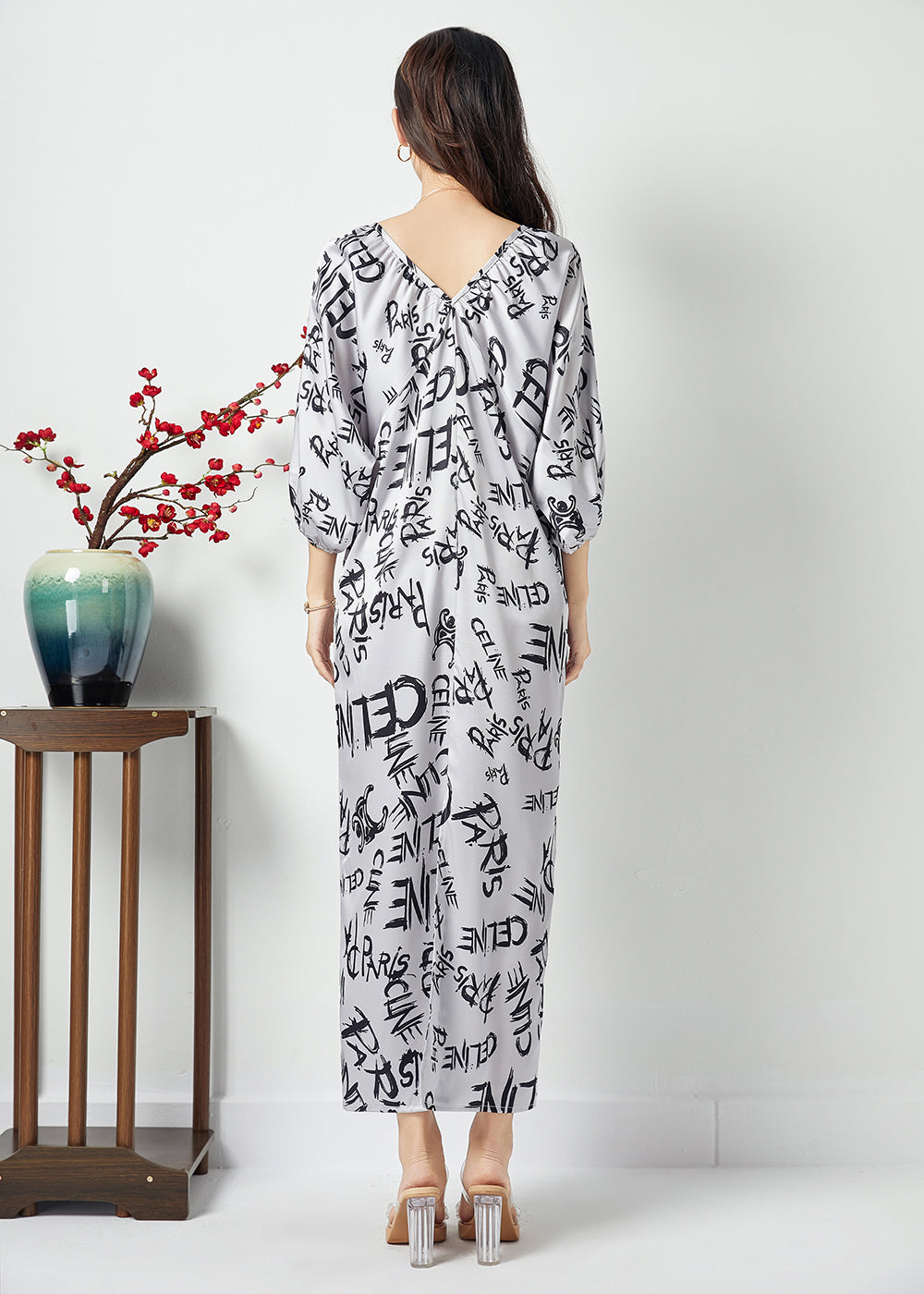 Classic Vintage Dress with a Flattering Fit