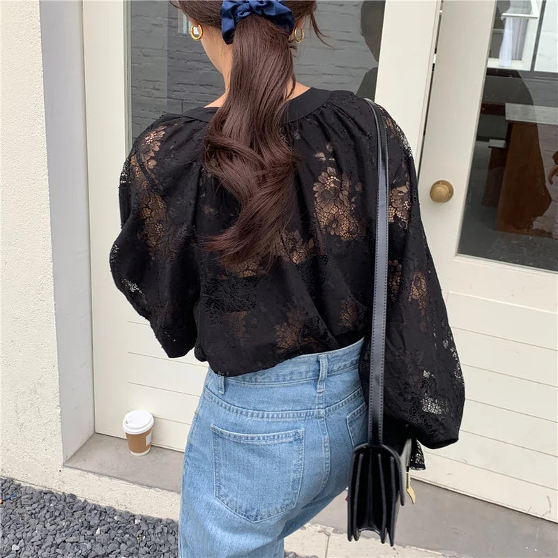 Carved Lantern Long Sleeve Lace Blouse Blusas
