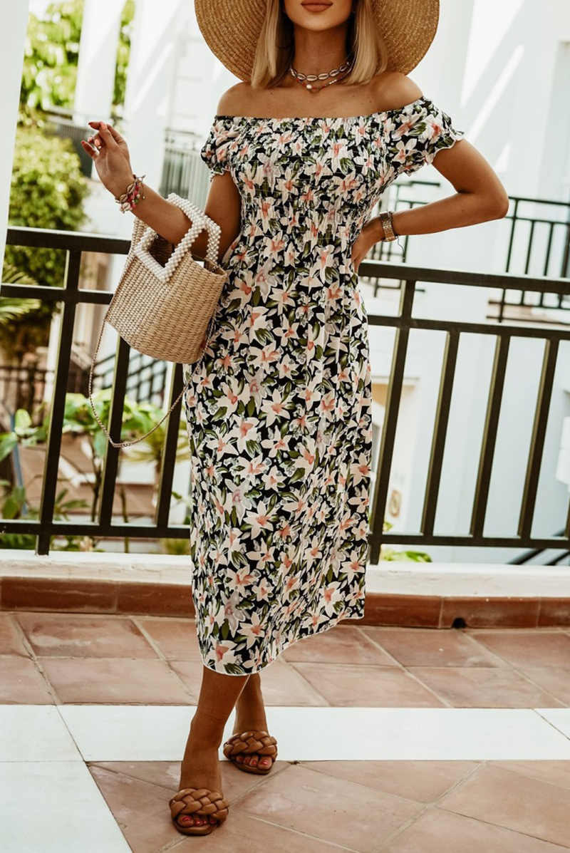 Well Tailored Dress with a Graceful Silhouette