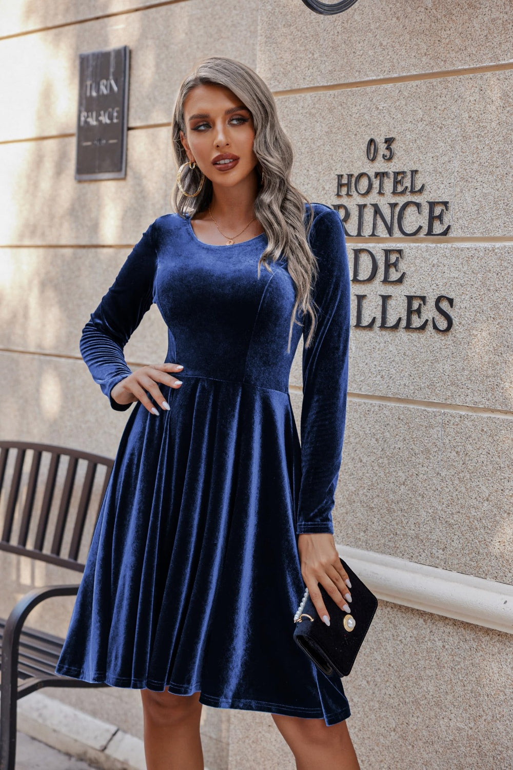 Yasmin Aesthetic Knee Length Dress with a Round Neckline and Long Sleeves Premium Wardrobe Essential