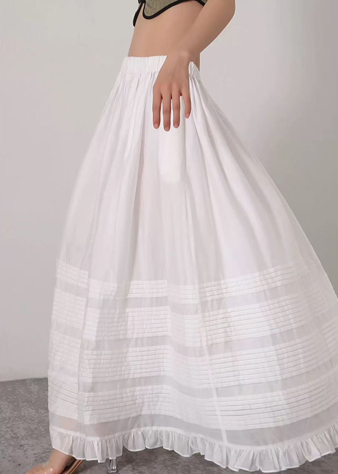 Effortlessly Elegant Garment with a Timeless Design