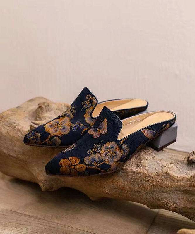 Chic Orthopedic Sandals with Unique Design