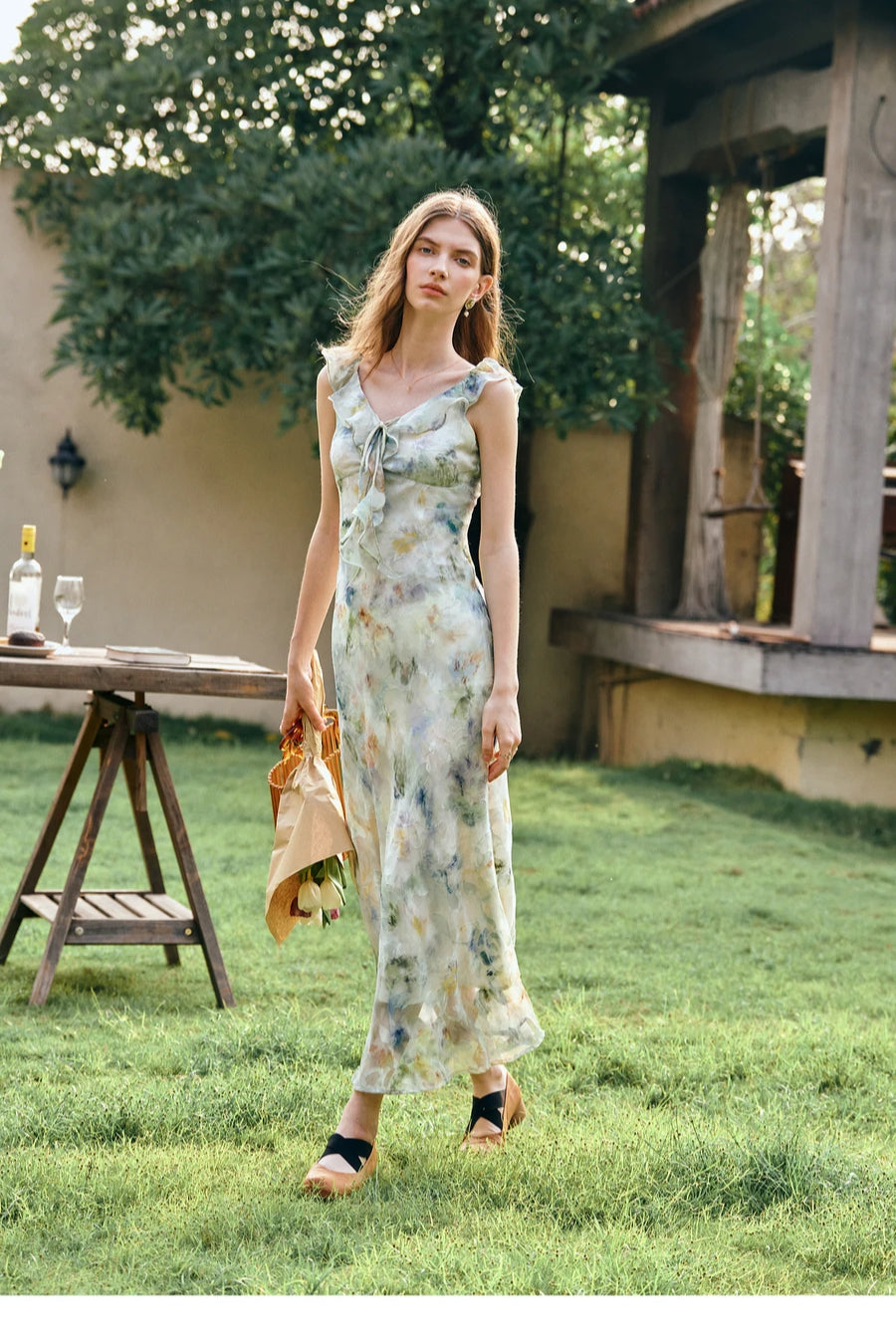 Leaf Edge Vneck Ruffle Vacation Floral Dress