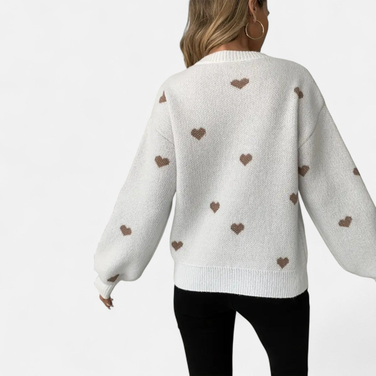 Round Neck Heart Motif Knit Long Sleeve Sweater