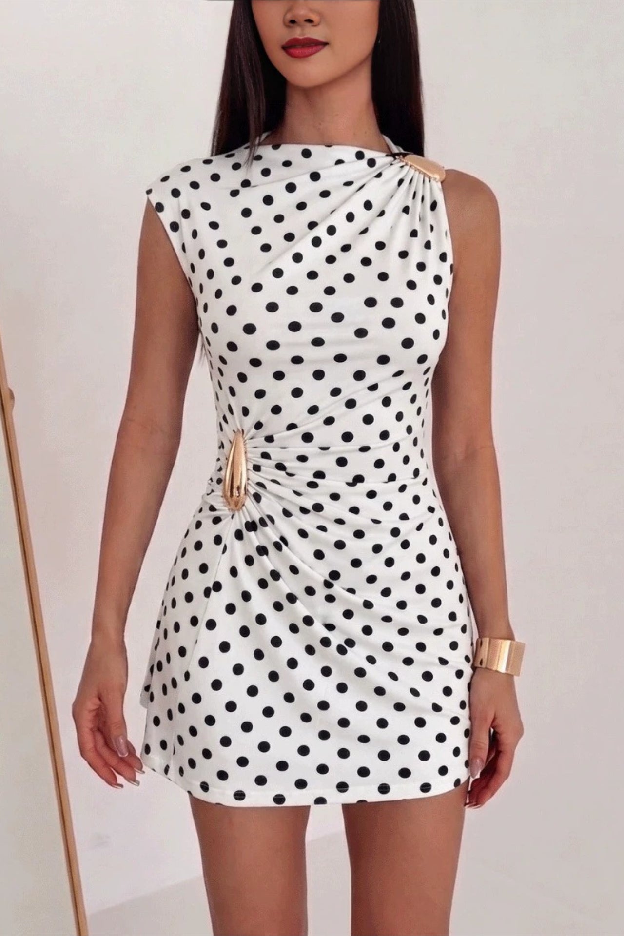 Round Neck Sleeveless Ribbon Mini Figure Hug Bodycon Dress