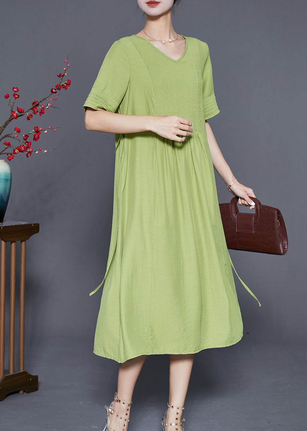 Classic Vintage Dress with a Flattering Fit