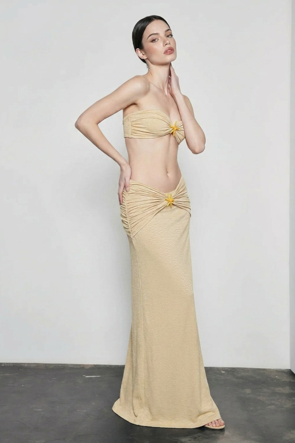 Strapless tie back side slit skirt vacation set