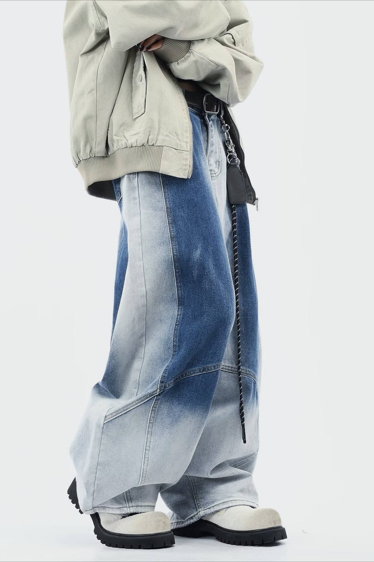 Washed Fade Curved Cut Wide Jeans