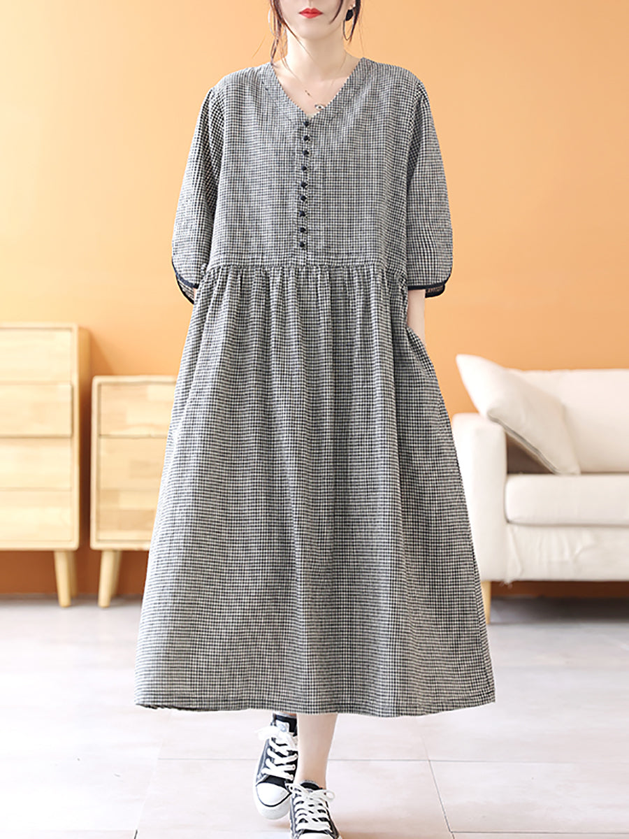Well Tailored Dress with a Graceful Silhouette