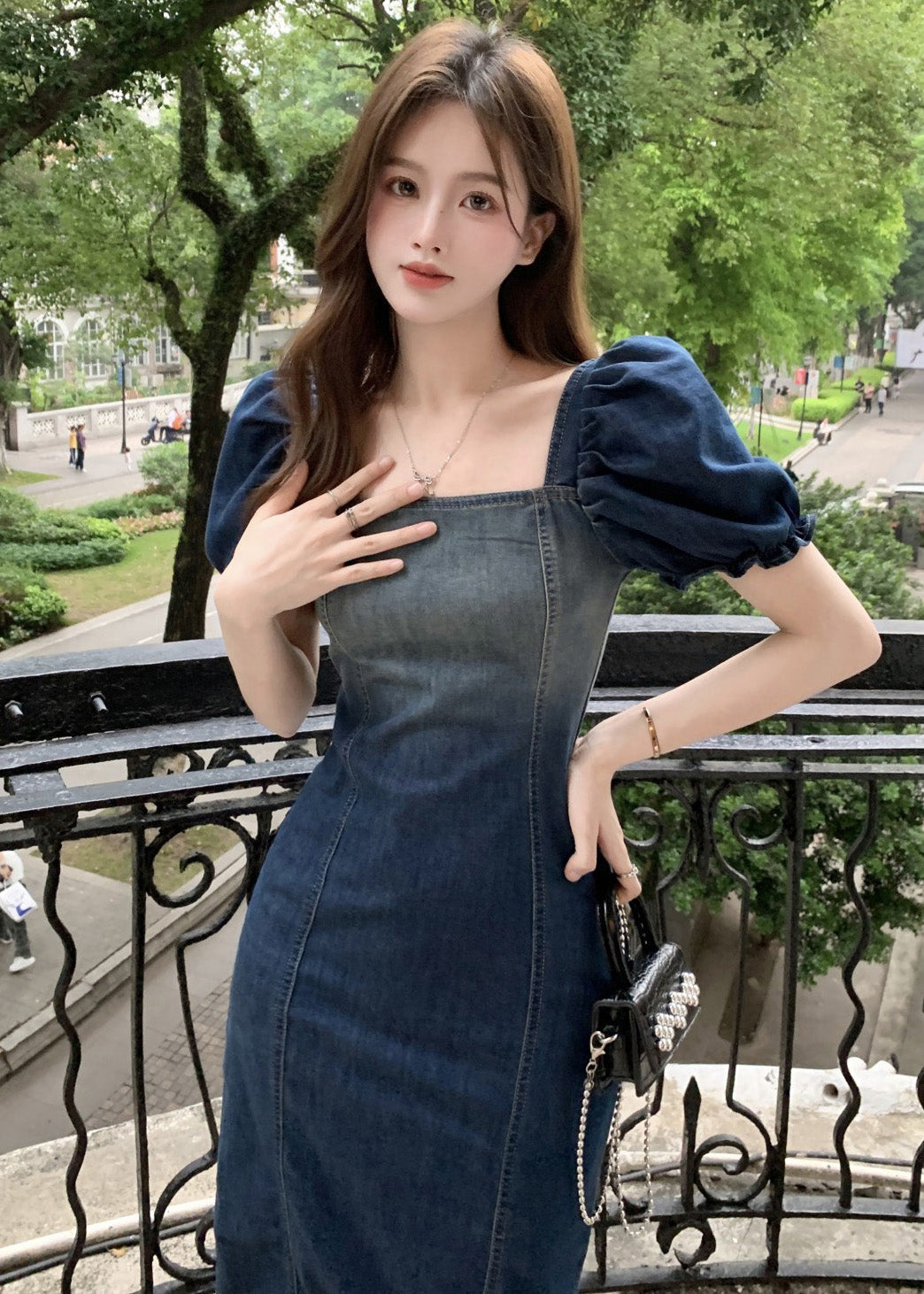 Classic Vintage Dress with a Flattering Fit