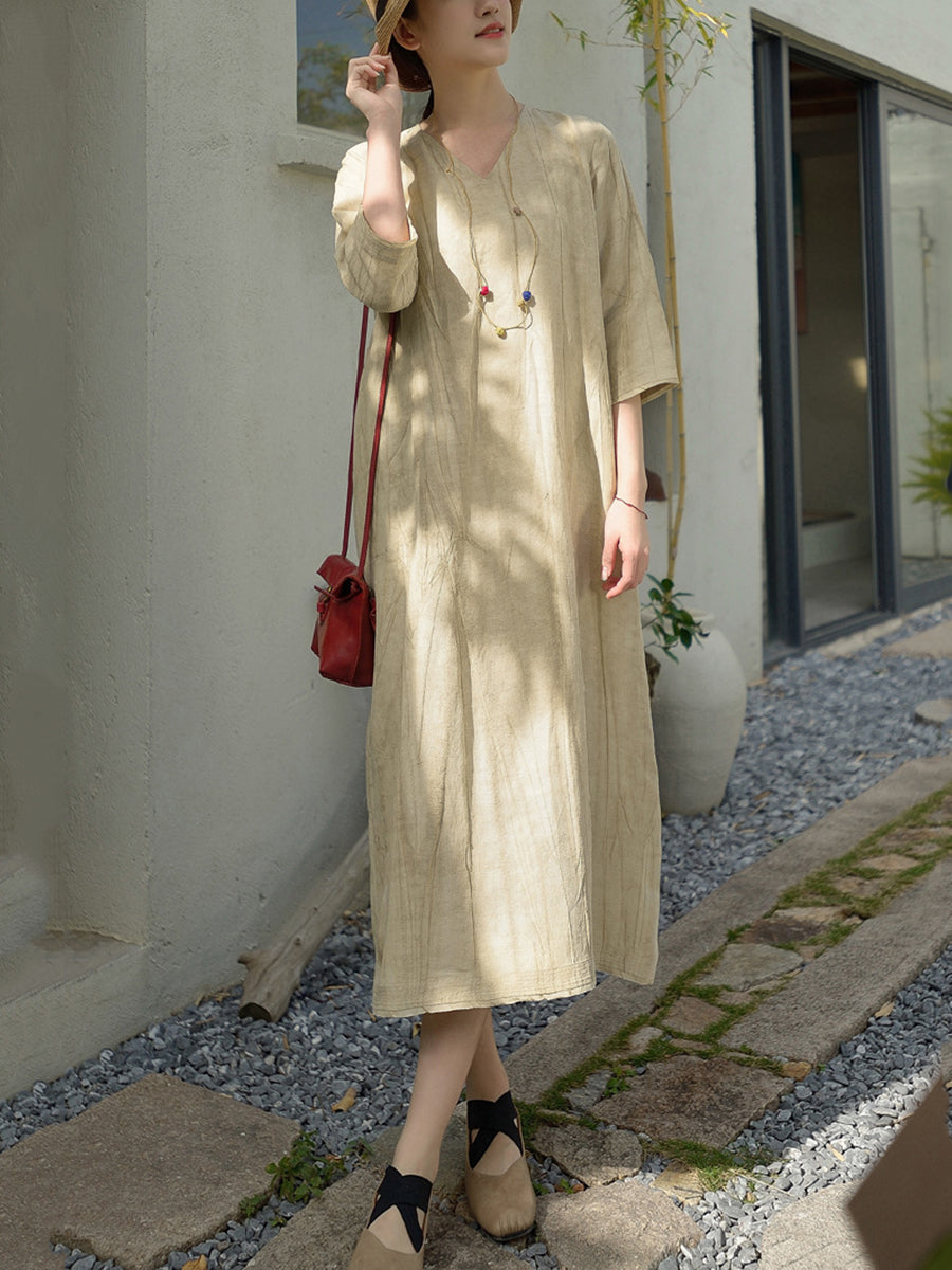 Well Tailored Dress with a Graceful Silhouette