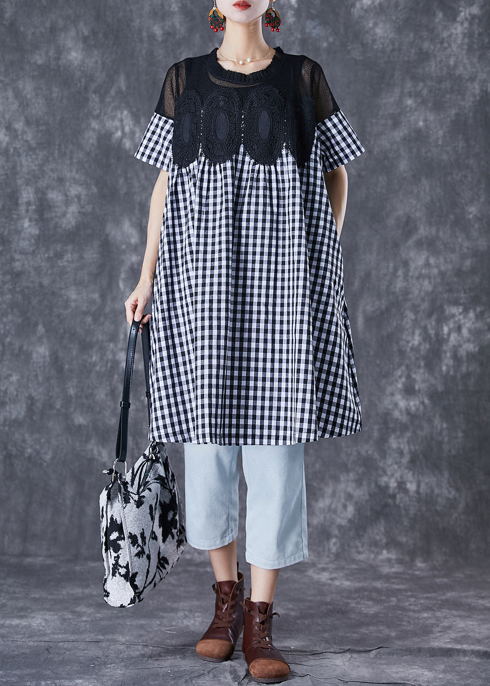 Classic Vintage Dress with a Flattering Fit