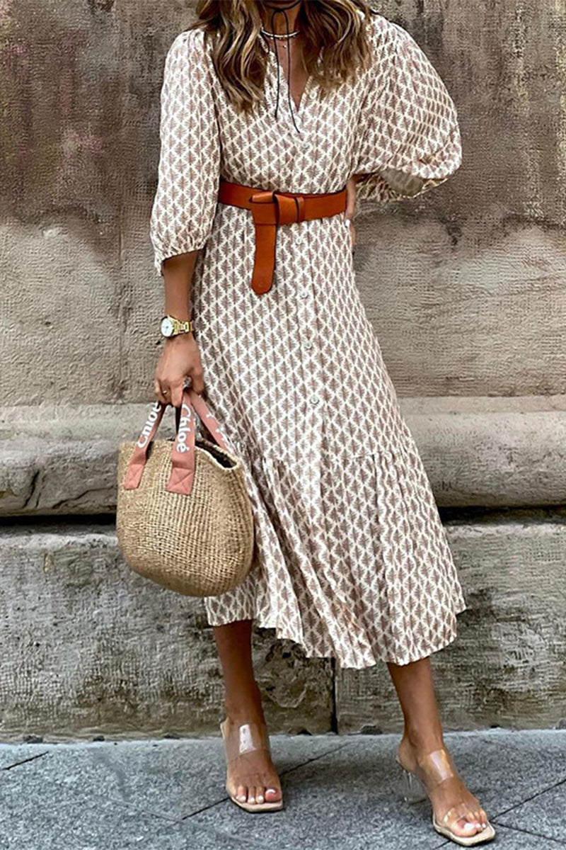 Effortlessly Elegant Dress with a Timeless Design