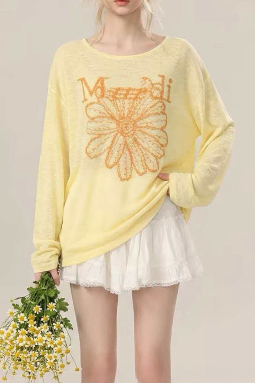 Relaxed Graphic Daisy Cover Up