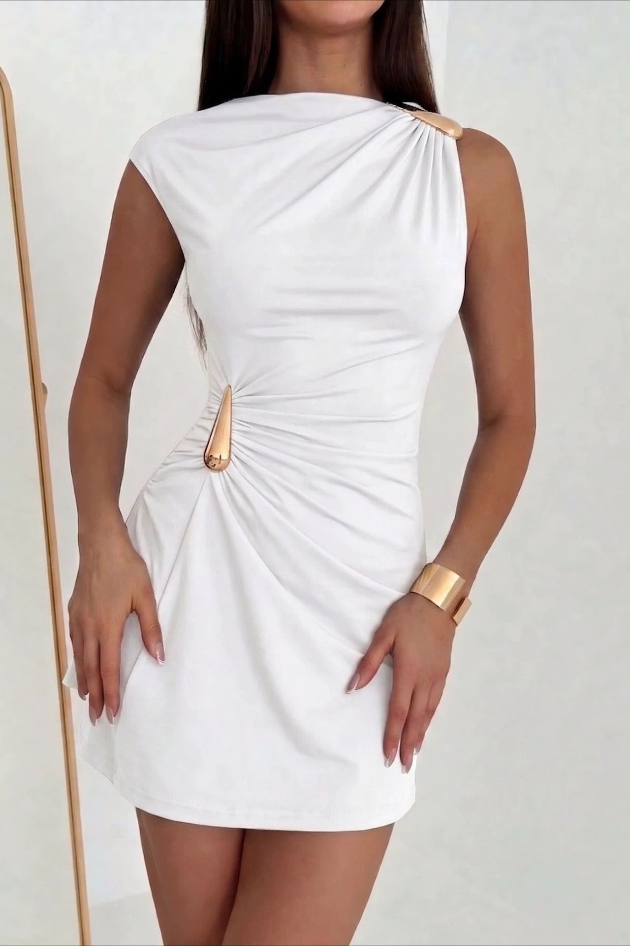 Round Neck Sleeveless Ribbon Mini Figure Hug Bodycon Dress