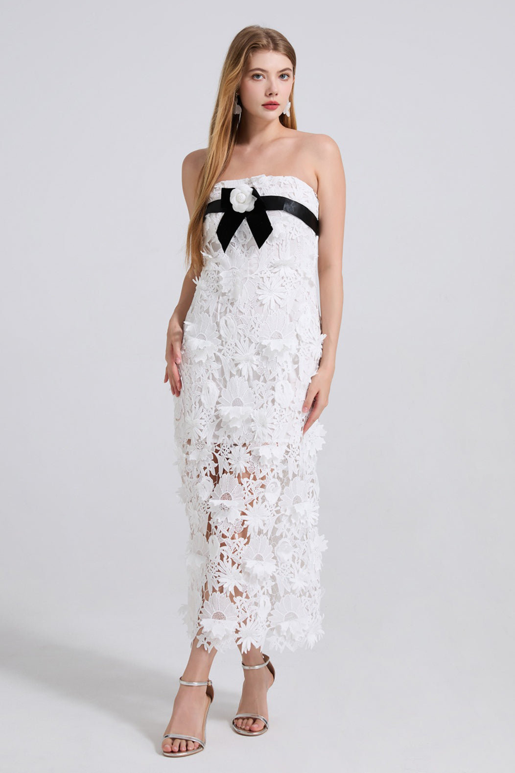 Heavy Lace 3D Embroidery Strapless Camellia Prom Dress