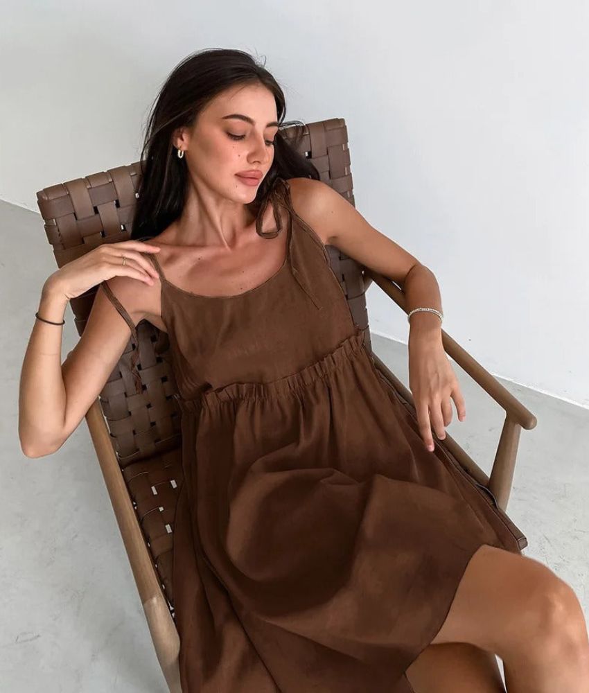 Leocadia Chic and Versatile Dress for Women Feminine Flowy Style