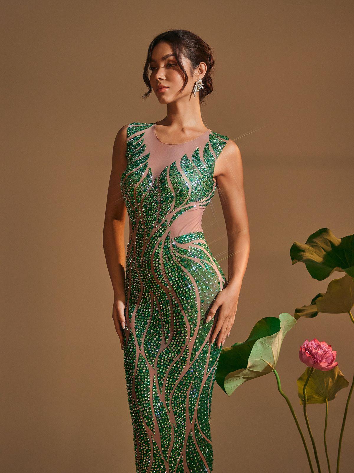Round Neck Printed Rhinestone Maxi Dress