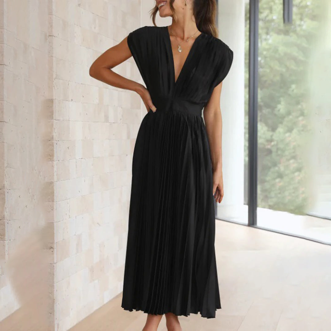 Mertxe Elegant V-neck Pleated Maxi Dress for Women Sophisticated Look