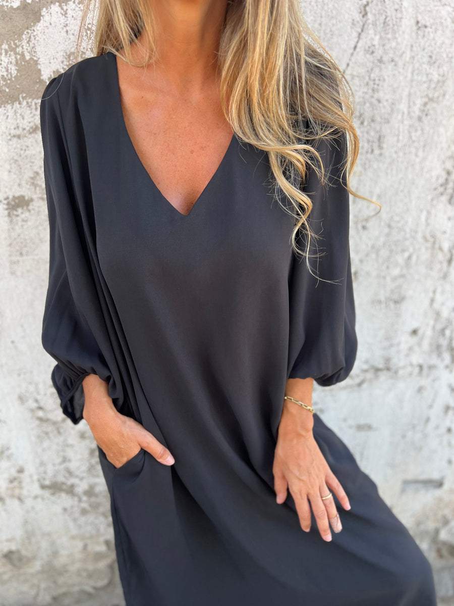 Tailored Dress Inspired by Contemporary Streetwear Fashion 9