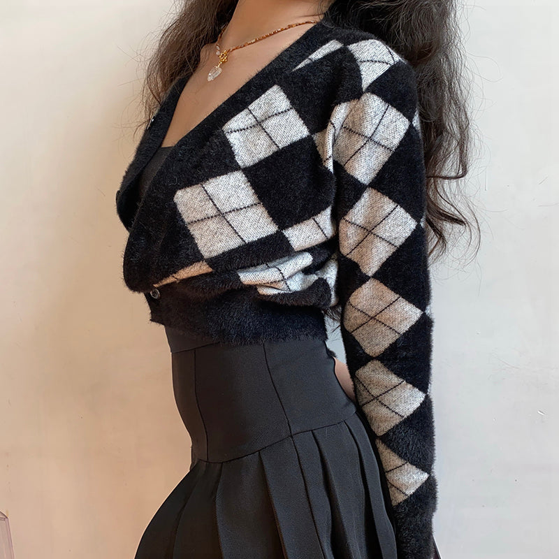Plaid Black White Knitted Cardigan