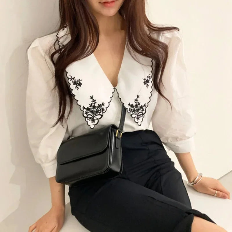 Floral Embroidery Half Sleeve White Vintage Blouse