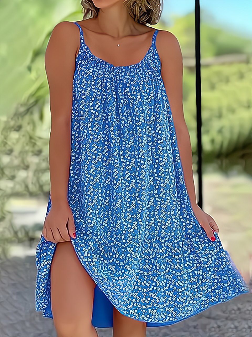 Priscila Effortless Mini Holder Dress Chic Silhouette Collection