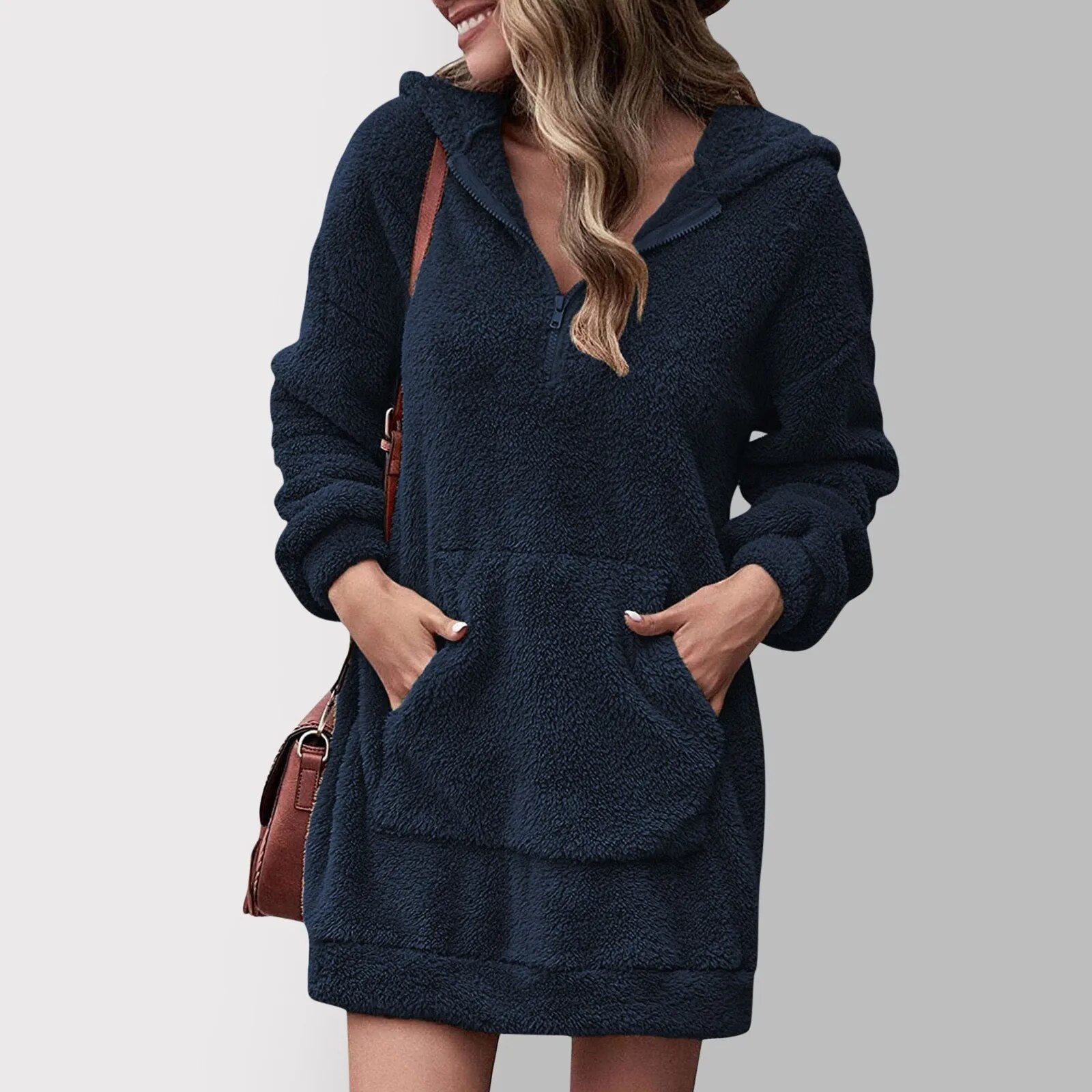Anne Chic And Versatile Dress with Relaxed Fit and Modern Casual Wear