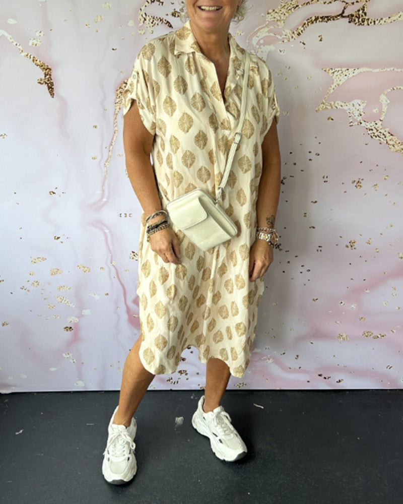 Minimalist Dress Inspired by Contemporary Streetwear Fashion 7