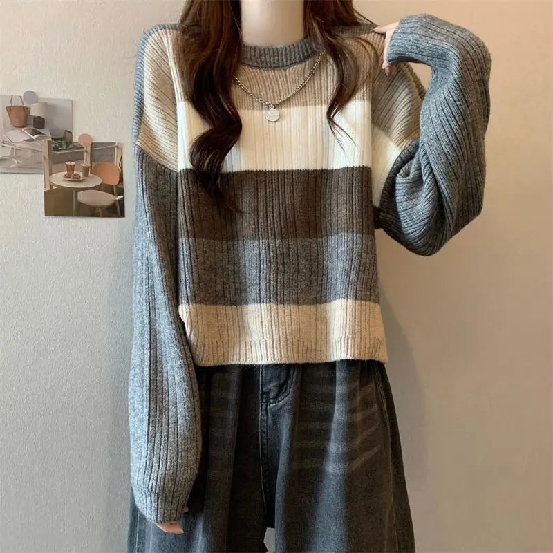 Multi-Color Splicing Lazy Style Slimming Sweater