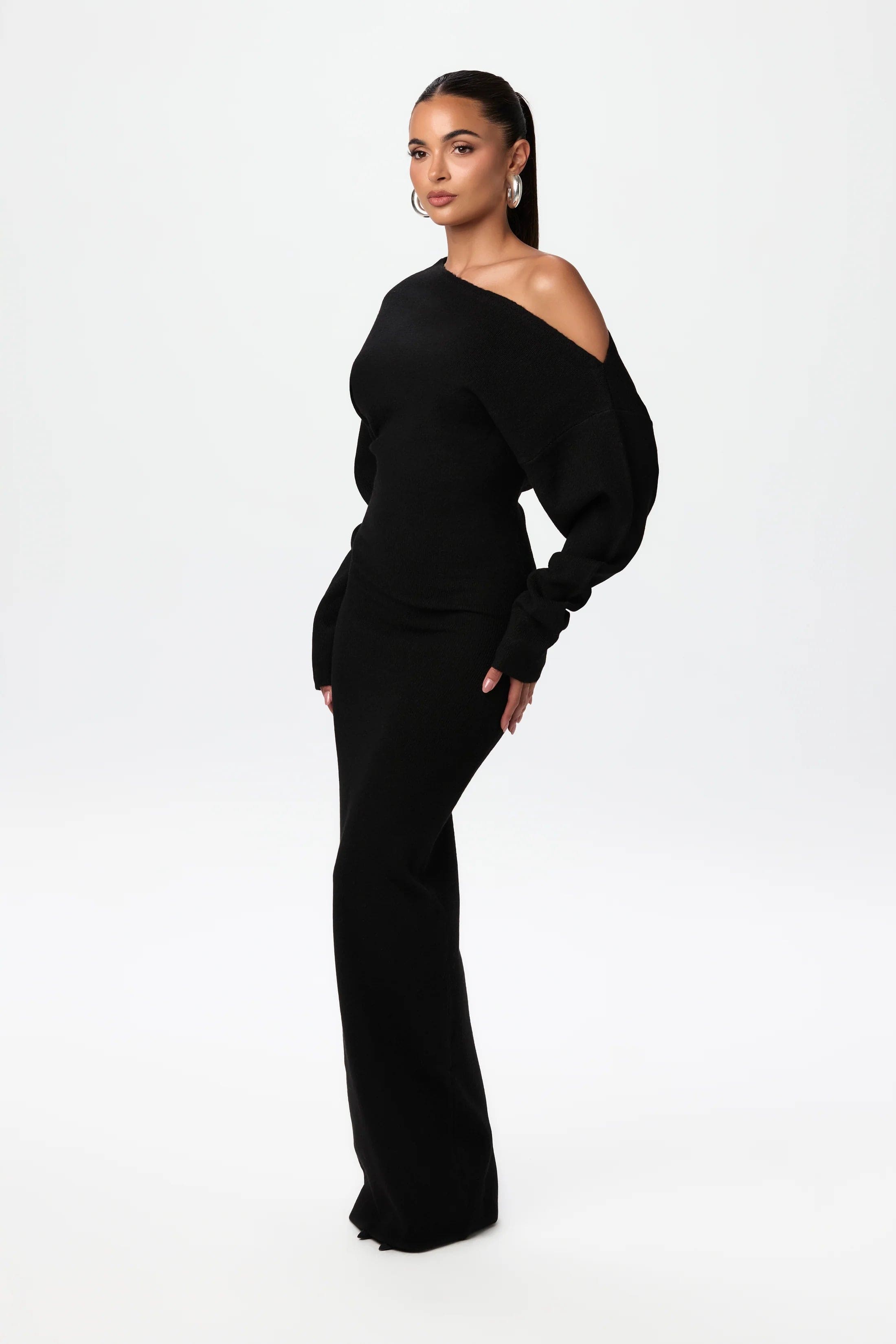 Vania Boutique Sweater Dress with Dropped Shoulders Elevated Occasion Wear