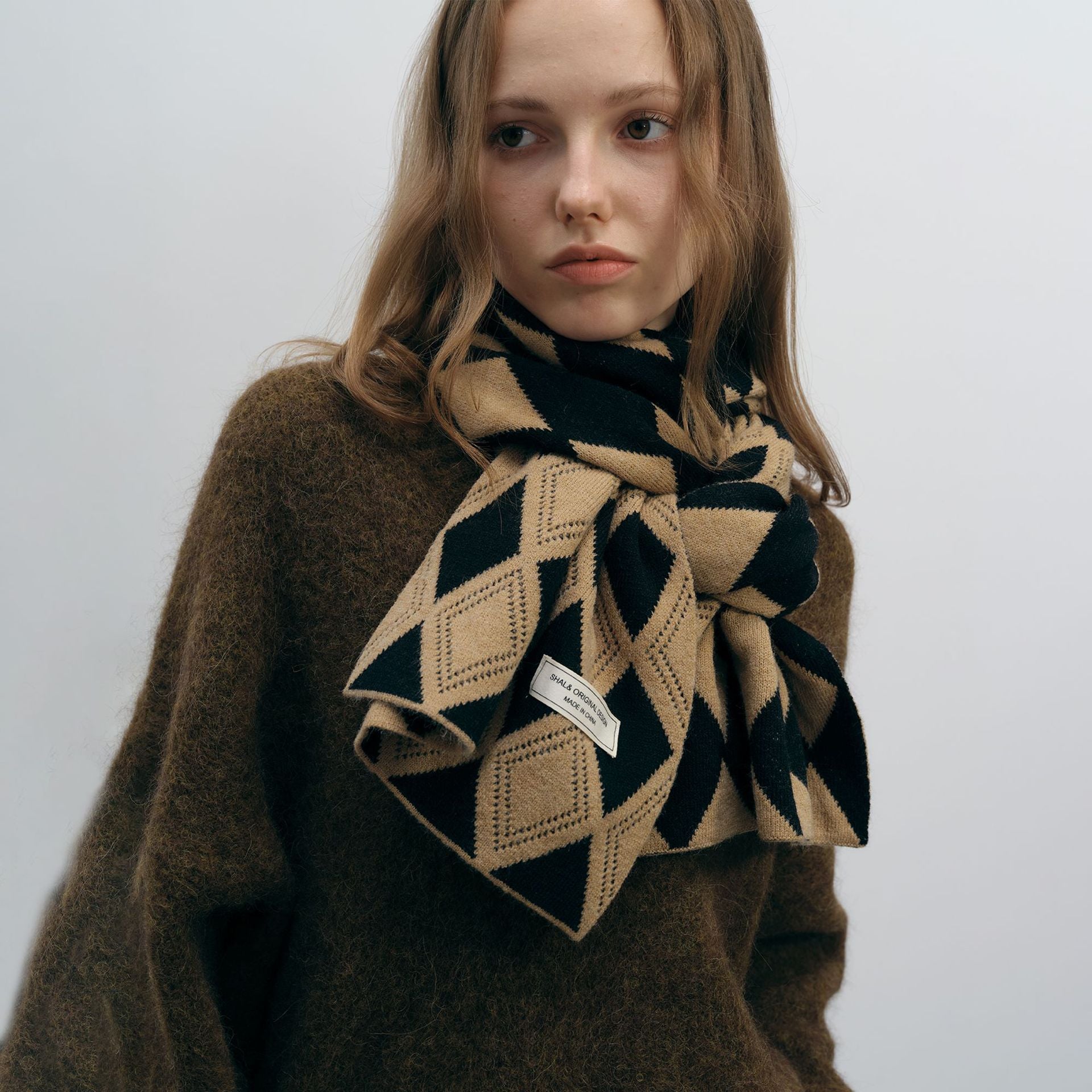 Niche Designer Versatile Warm Highend Knitted Scarf