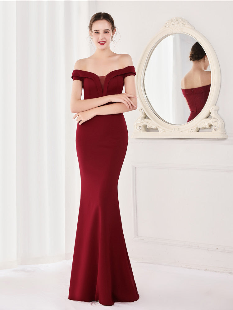 Elegant banquet evening dress