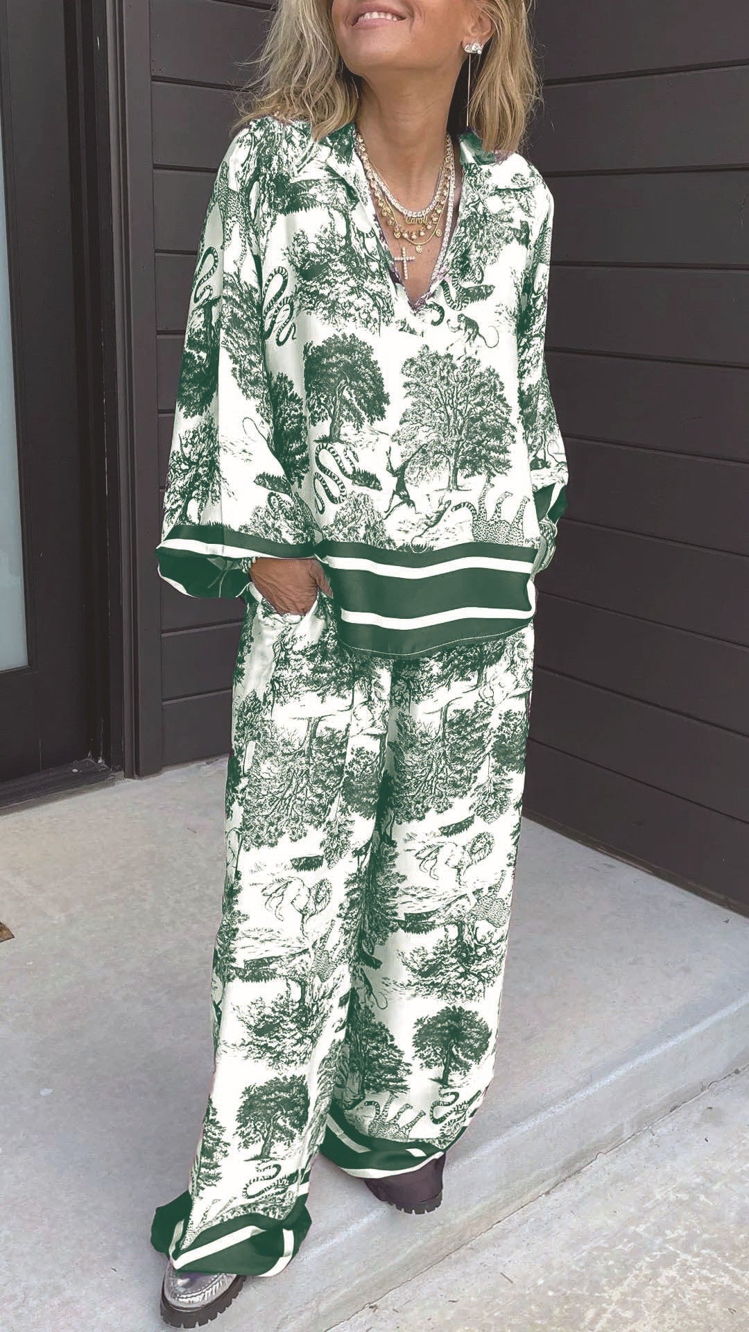 V-neck long-sleeved printed casual suit
