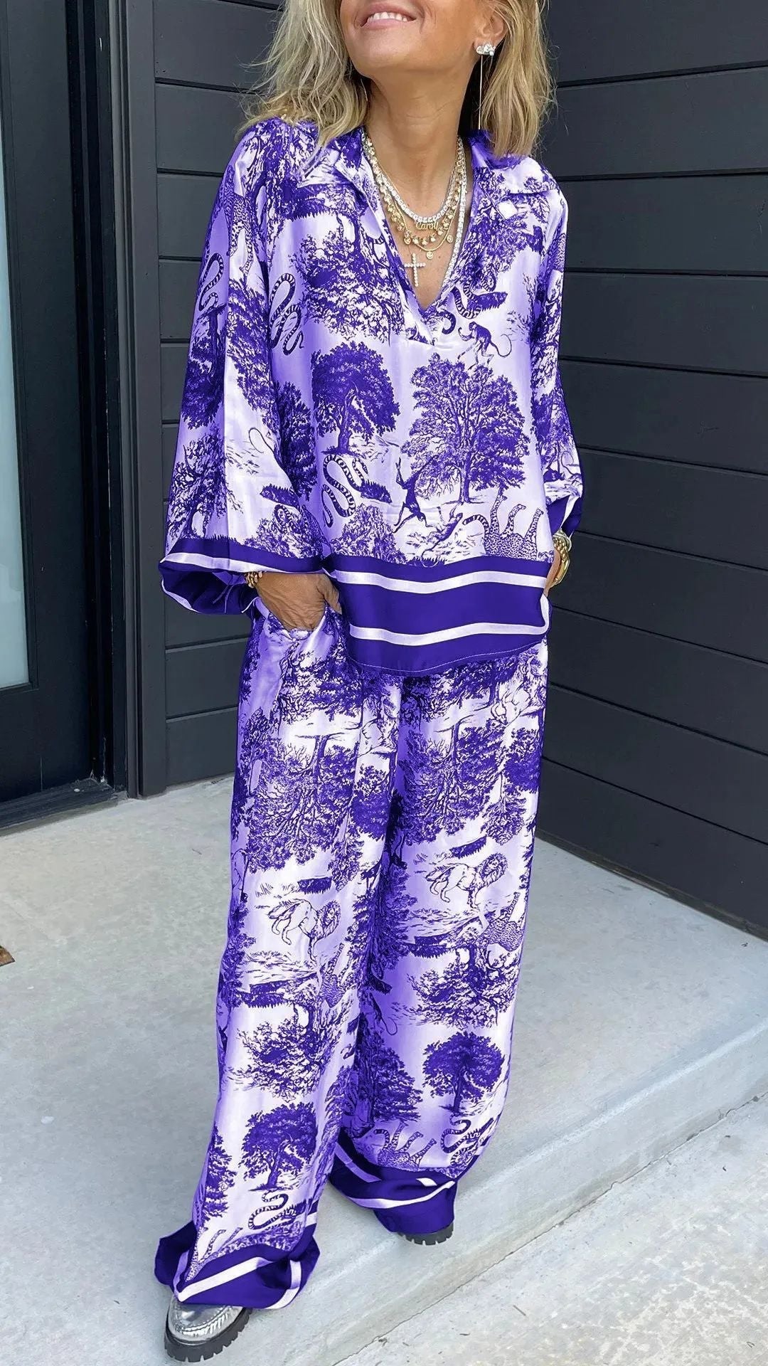 V-neck long-sleeved printed casual suit