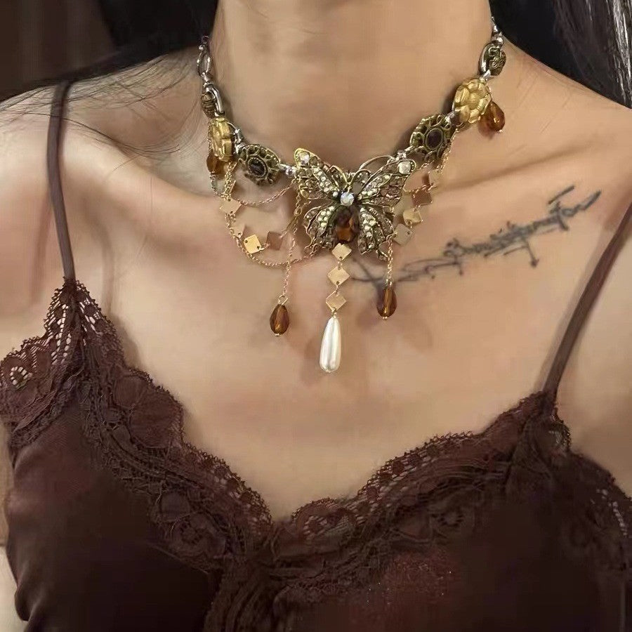 Retro Bling Butterfly Pendant Highend Cool Necklace