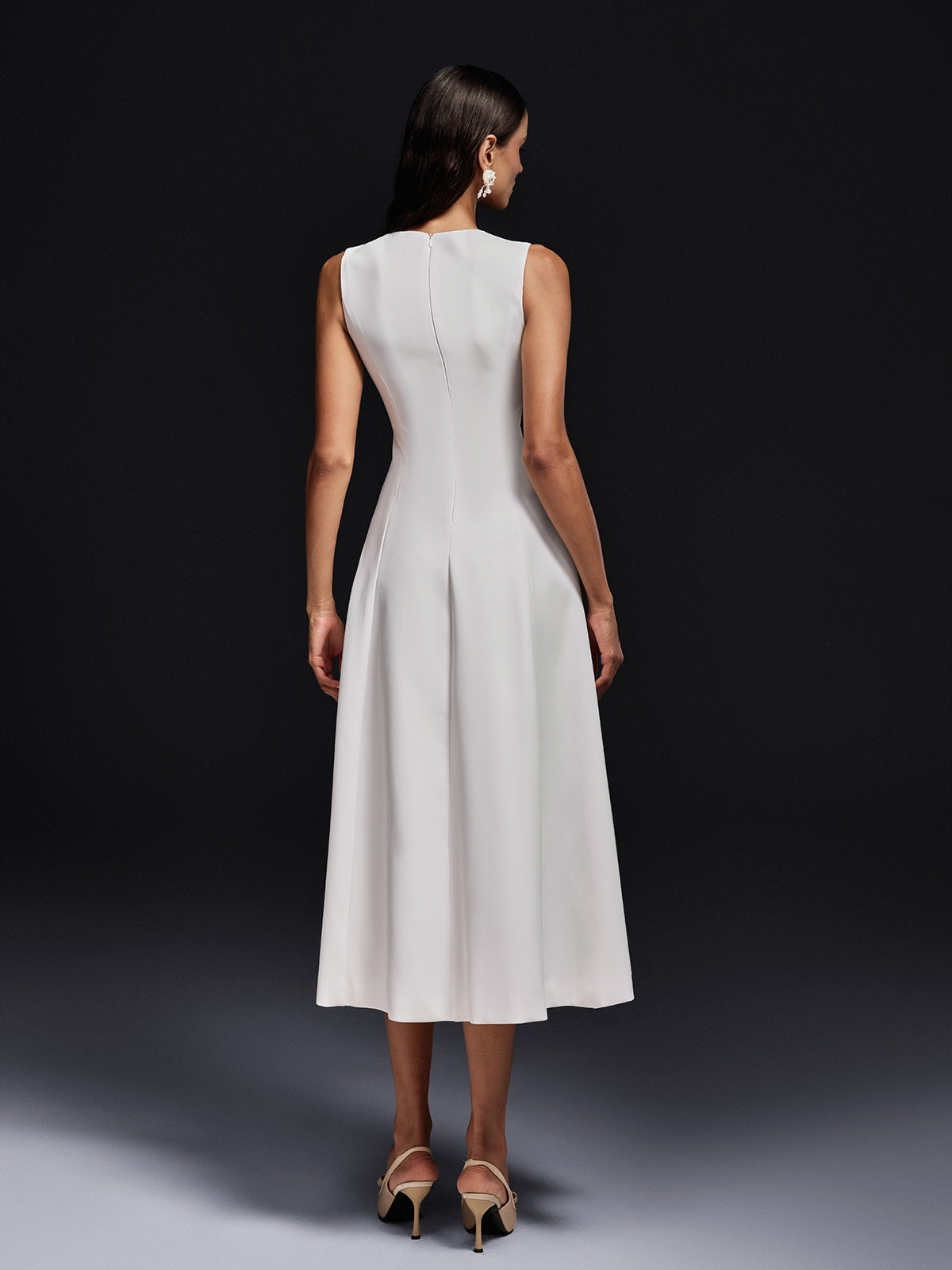 Sleeveless Flower Embroidered Midi Dress In White