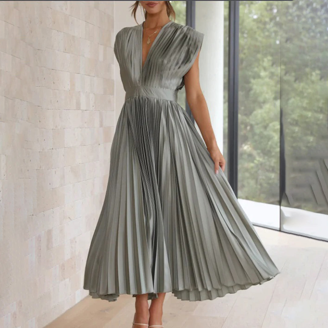 Mertxe Elegant V-neck Pleated Maxi Dress for Women Sophisticated Look